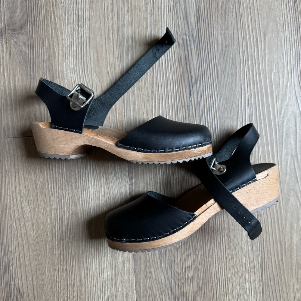 B.O.C. Black Leather Women's Clogs